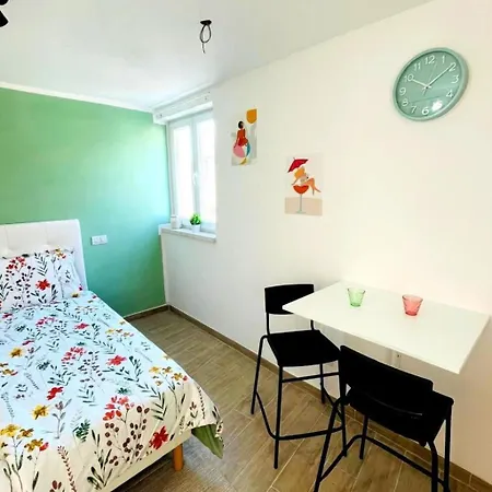 Appartamento 250 M Vom Entfernt Im Historischen Zentrum By Interhome